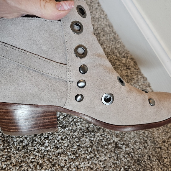 Sam Edelman Suede Cream and Grommet Ankle Boots - Picture 8 of 14